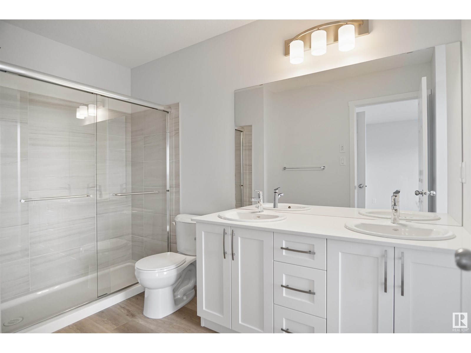 Photo 20 of 412 176 Av Ne, Edmonton AB