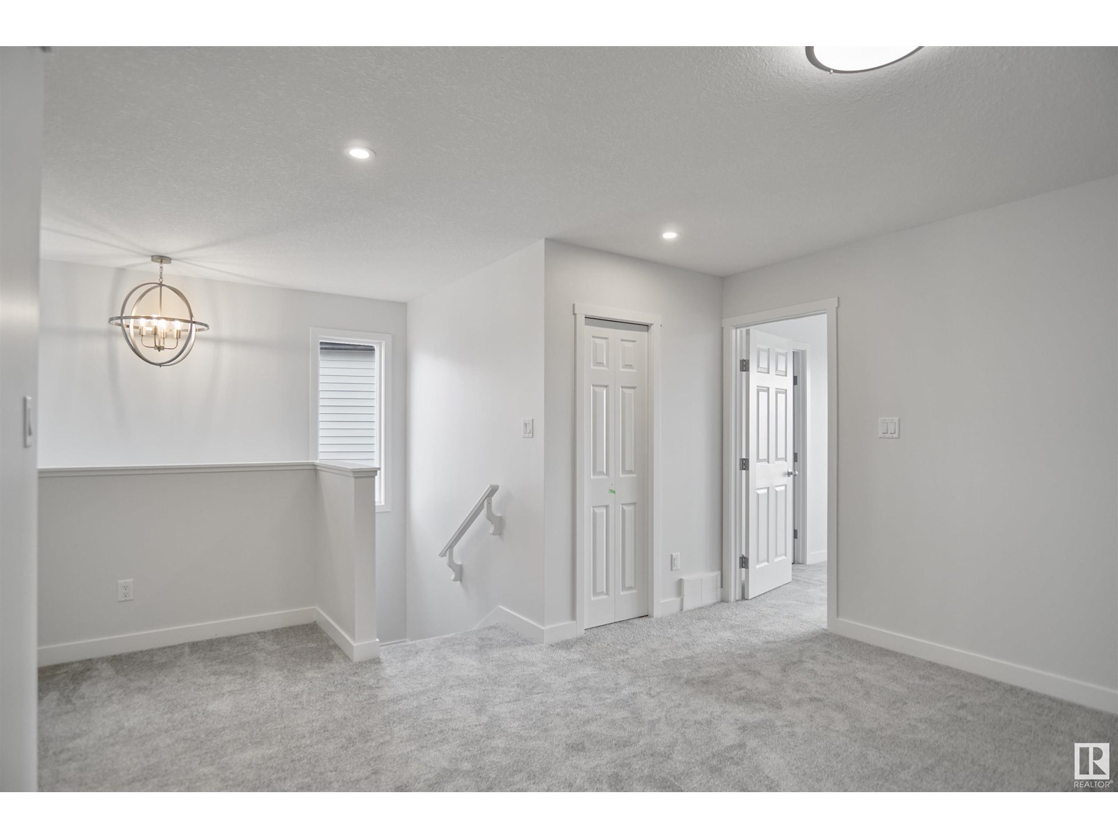 Photo 16 of 412 176 Av Ne, Edmonton AB