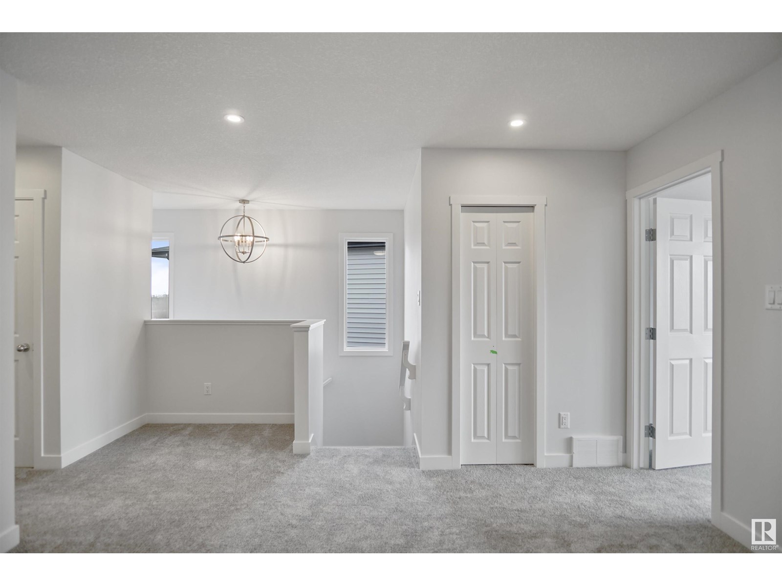 Photo 15 of 412 176 Av Ne, Edmonton AB