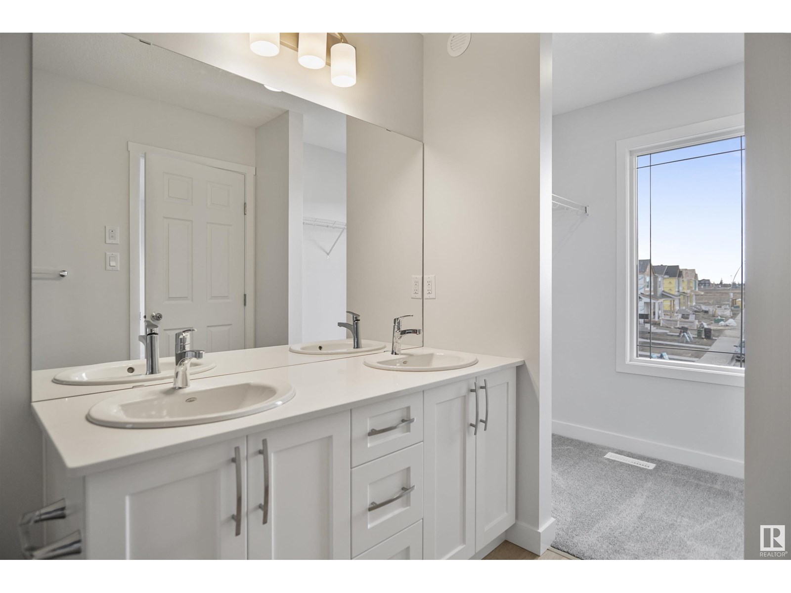 Photo 21 of 412 176 Av Ne, Edmonton AB