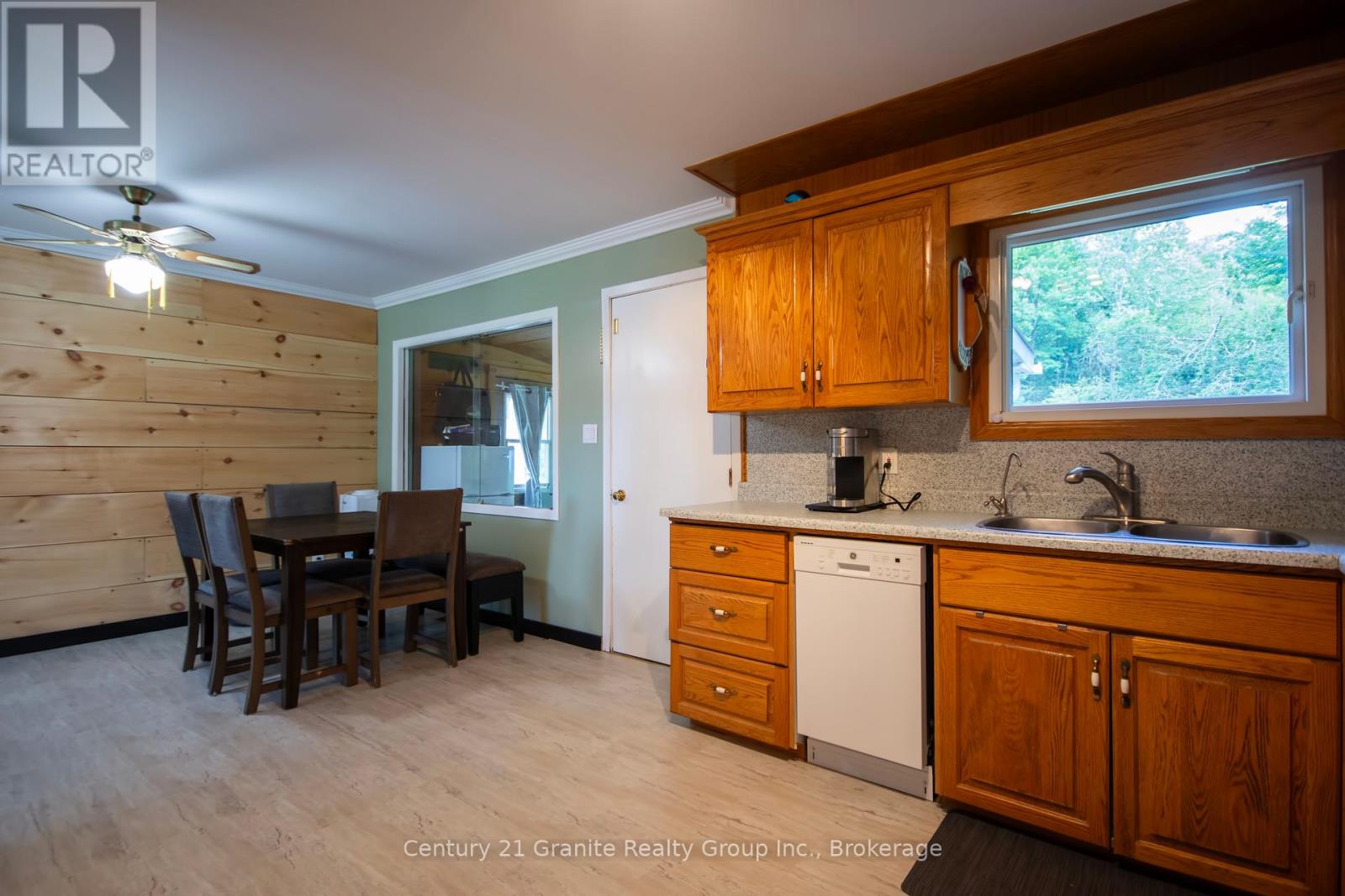 Photo 10 of 1229 Spring Valley Road, Minden Hills ON