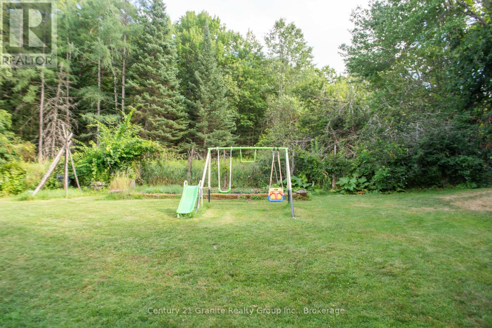 Photo 22 of 1229 Spring Valley Road, Minden Hills ON