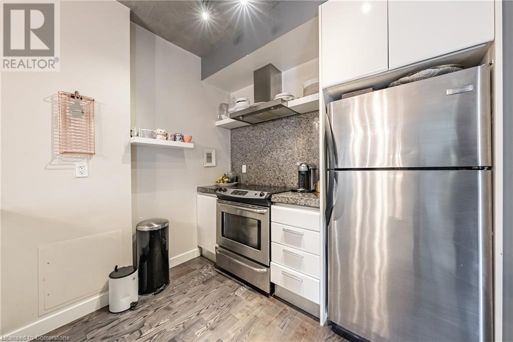 Photo 12 of 75 Portland Street Unit 428, Toronto ON