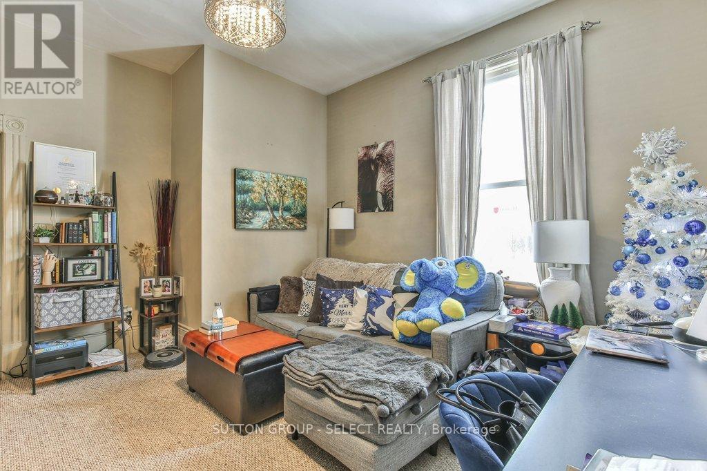 330 BURWELL STREET - 19