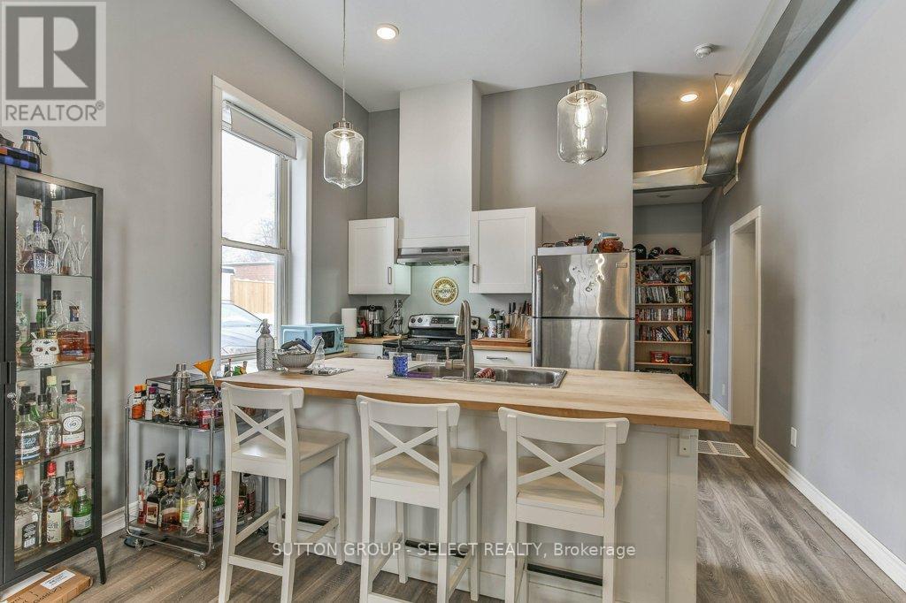 330 BURWELL STREET - 34