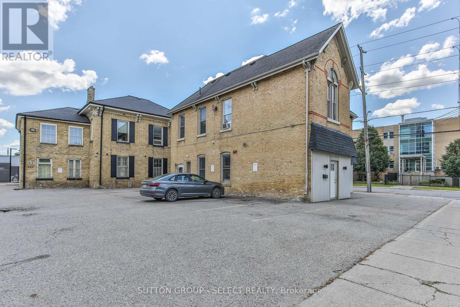330 BURWELL STREET - 5