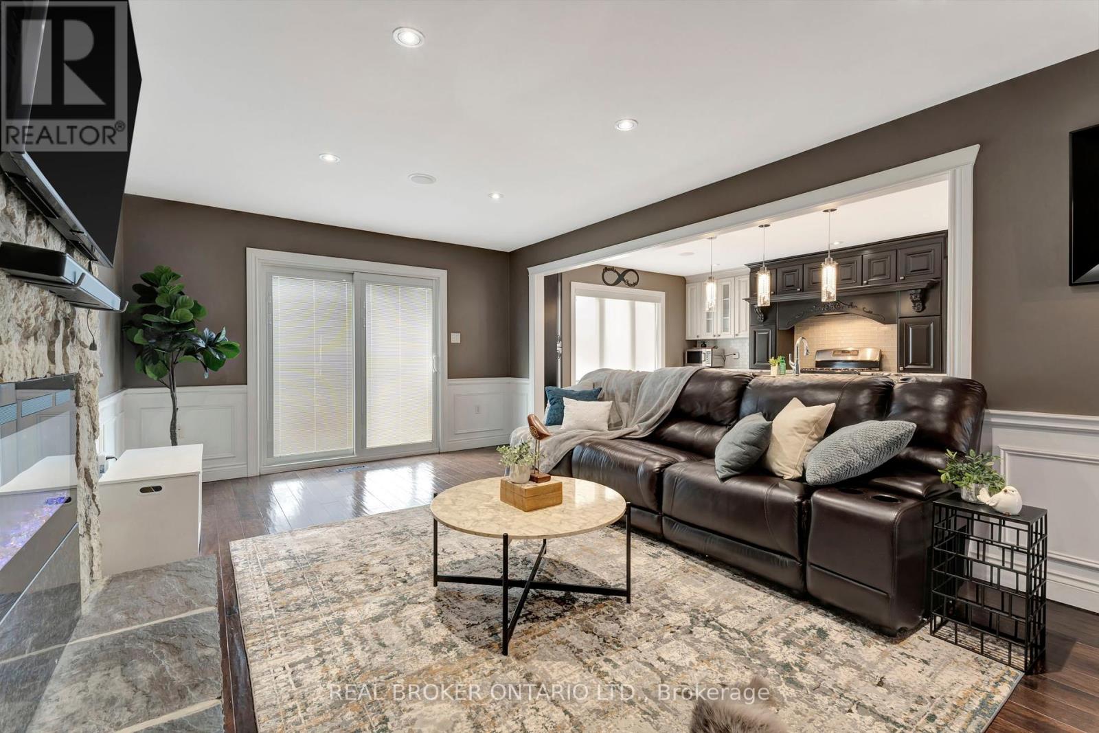 Photo 15 of 14 Federal Street, Hamilton ON