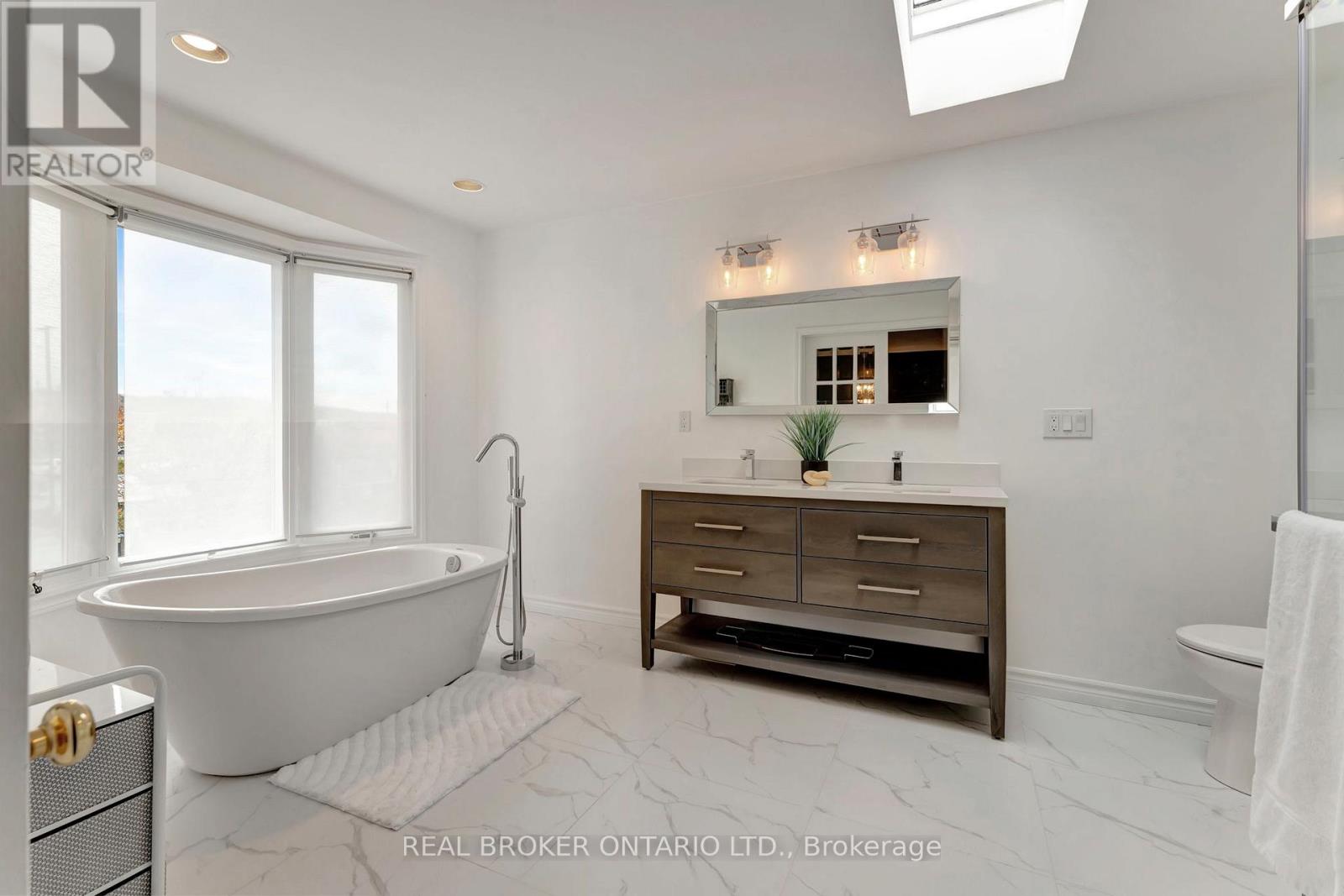 Photo 19 of 14 Federal Street, Hamilton ON