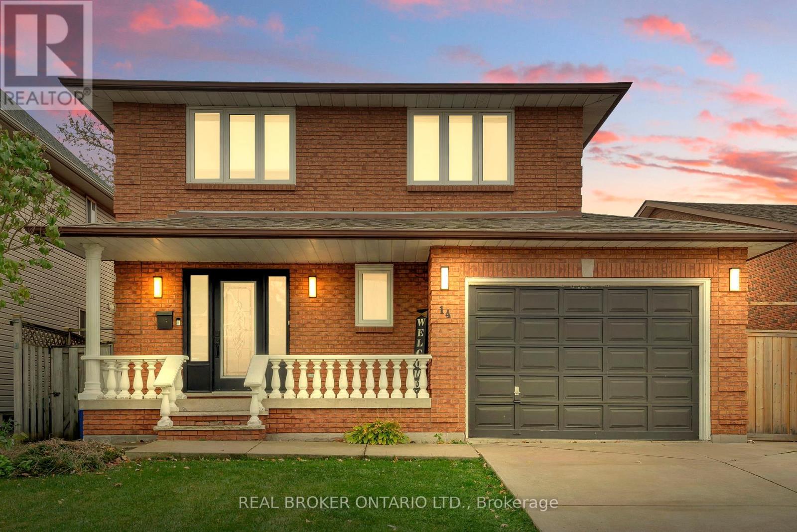 Photo 2 of 14 Federal Street, Hamilton ON