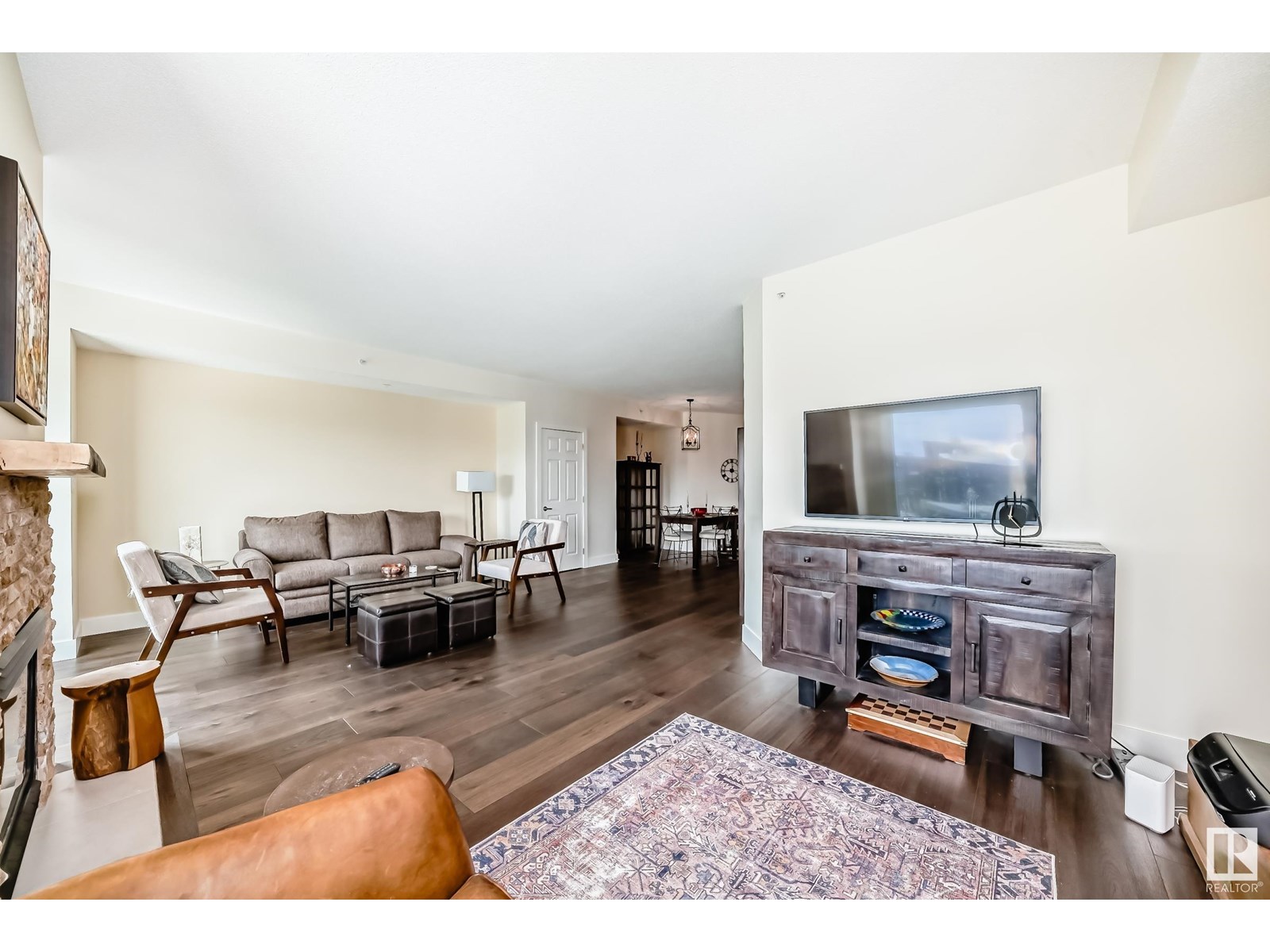 Photo 8 of 707 10108 125 St Nw, Edmonton AB