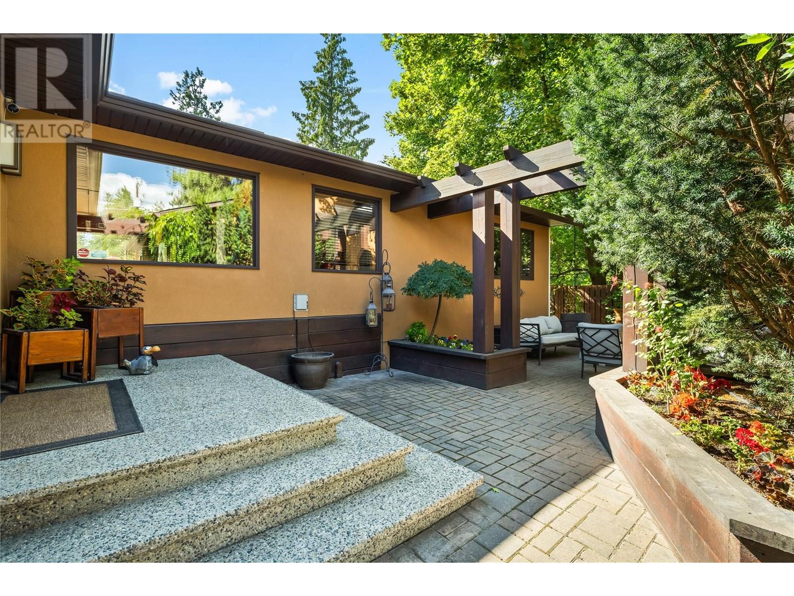  3950 June Springs Road, Kelowna