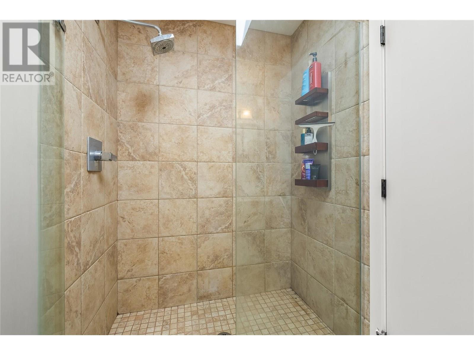  3950 June Springs Road, Kelowna