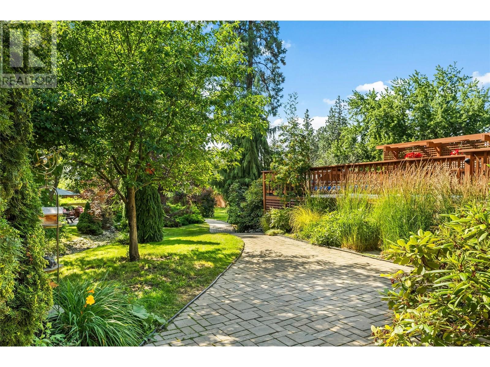  3950 June Springs Road, Kelowna