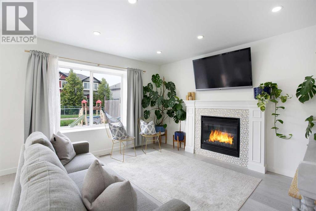 Photo 6 of 209 Luxstone Road Sw, Airdrie AB