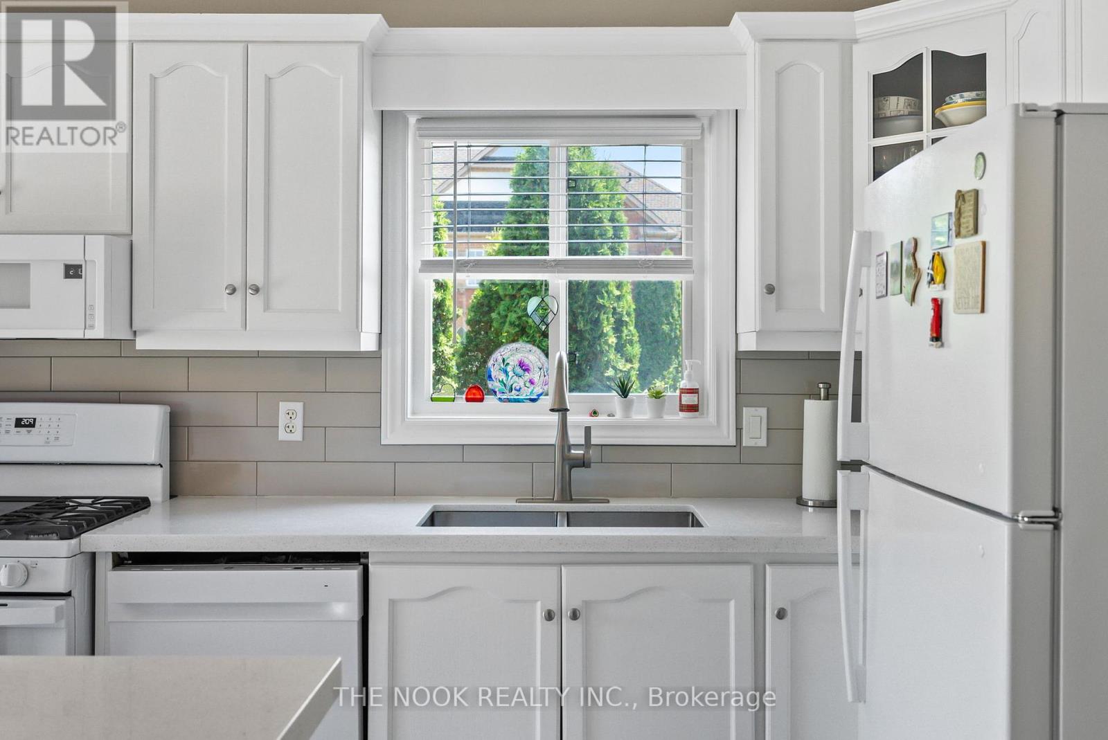 Photo 13 of 1 William Jose Court, Clarington ON