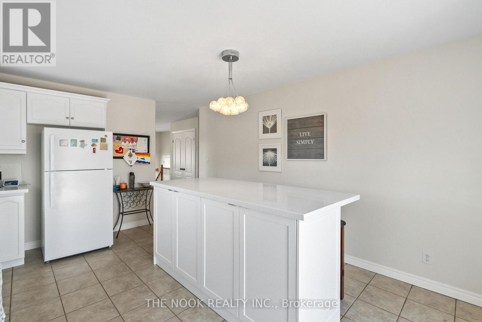 Photo 17 of 1 William Jose Court, Clarington ON