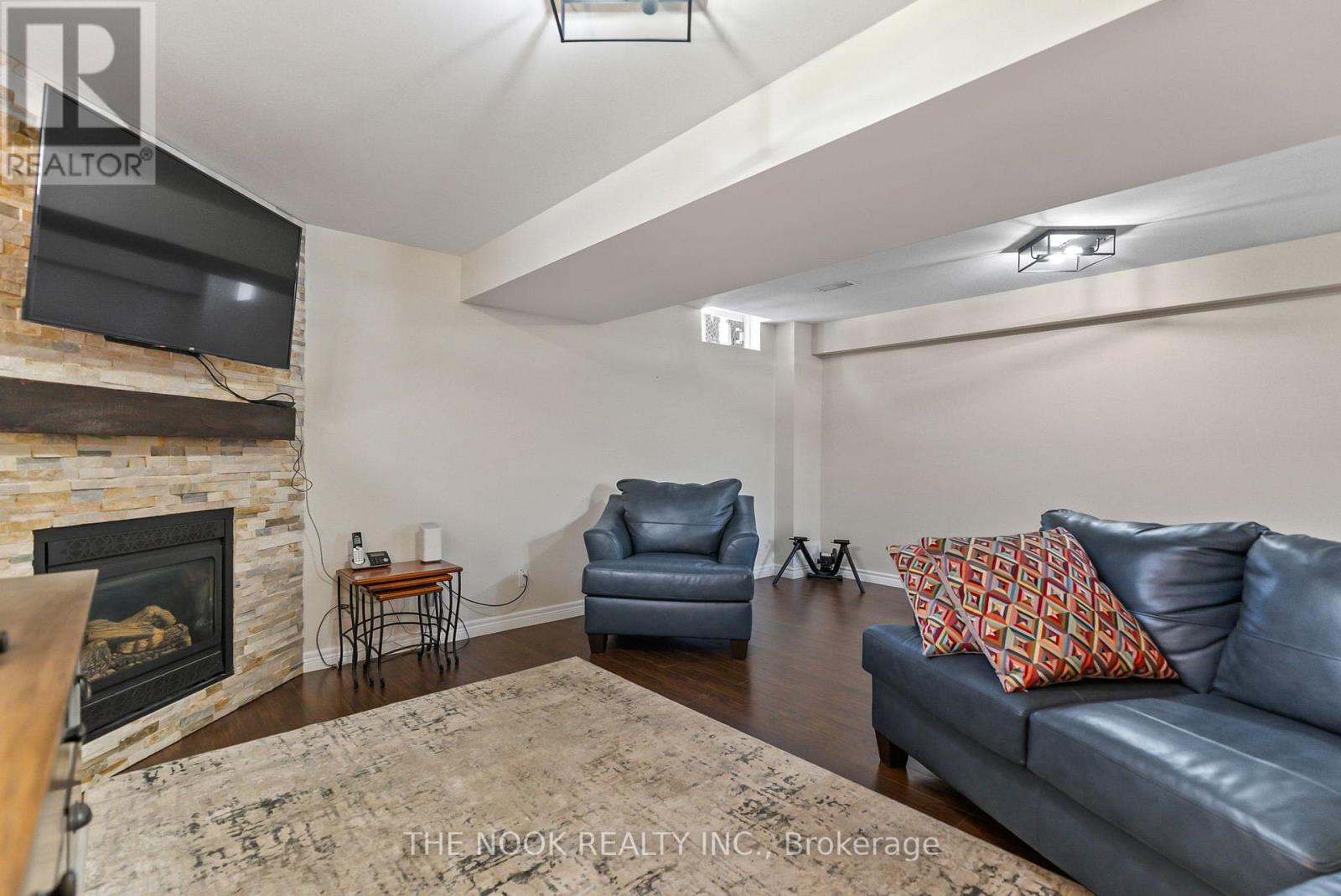 Photo 27 of 1 William Jose Court, Clarington ON