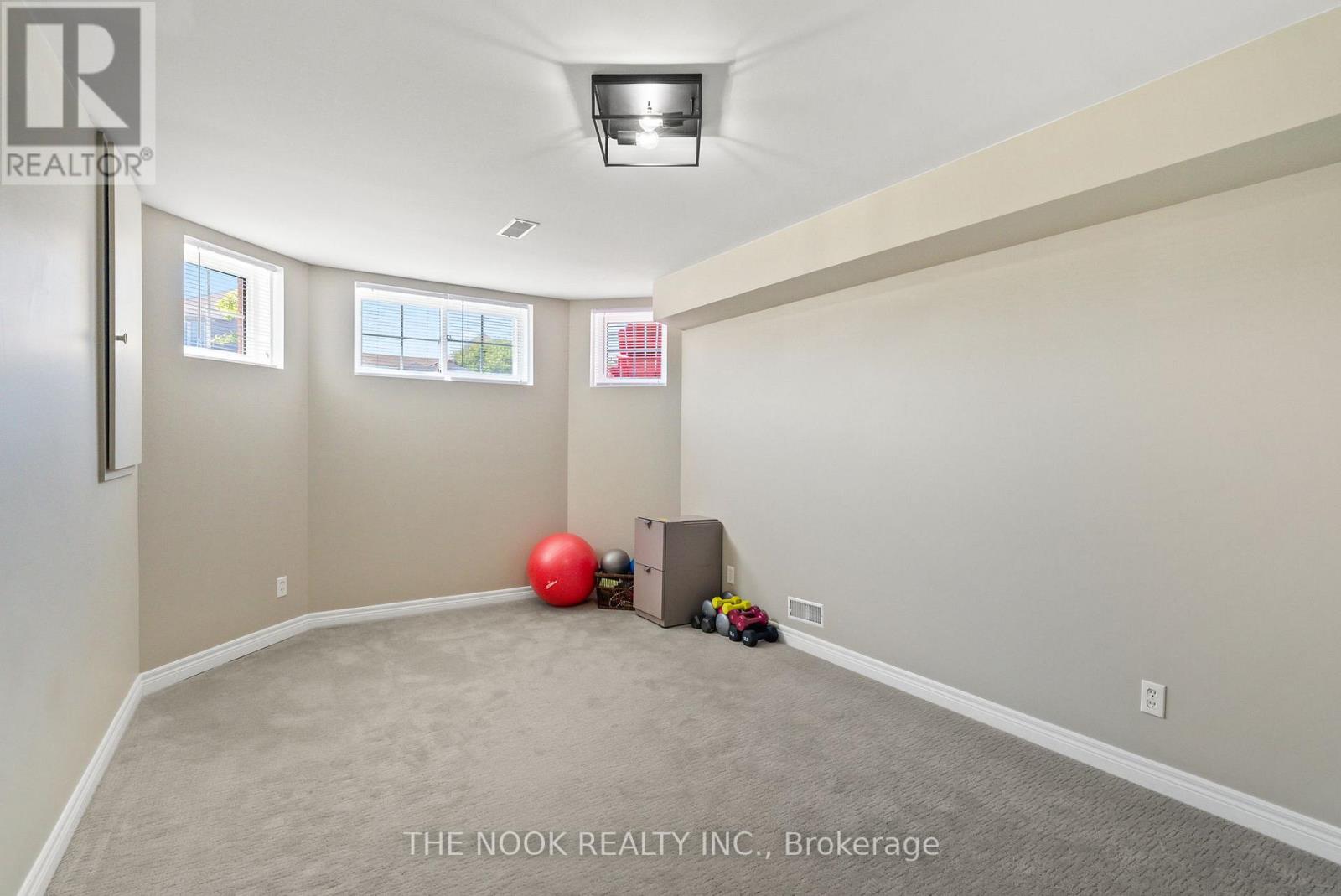 Photo 30 of 1 William Jose Court, Clarington ON