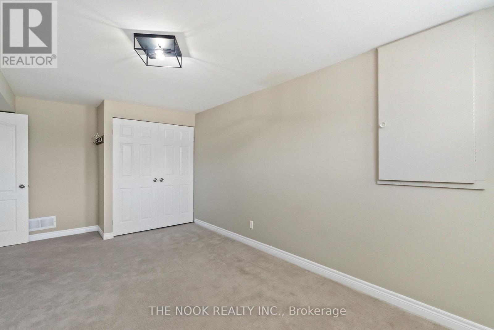 Photo 31 of 1 William Jose Court, Clarington ON