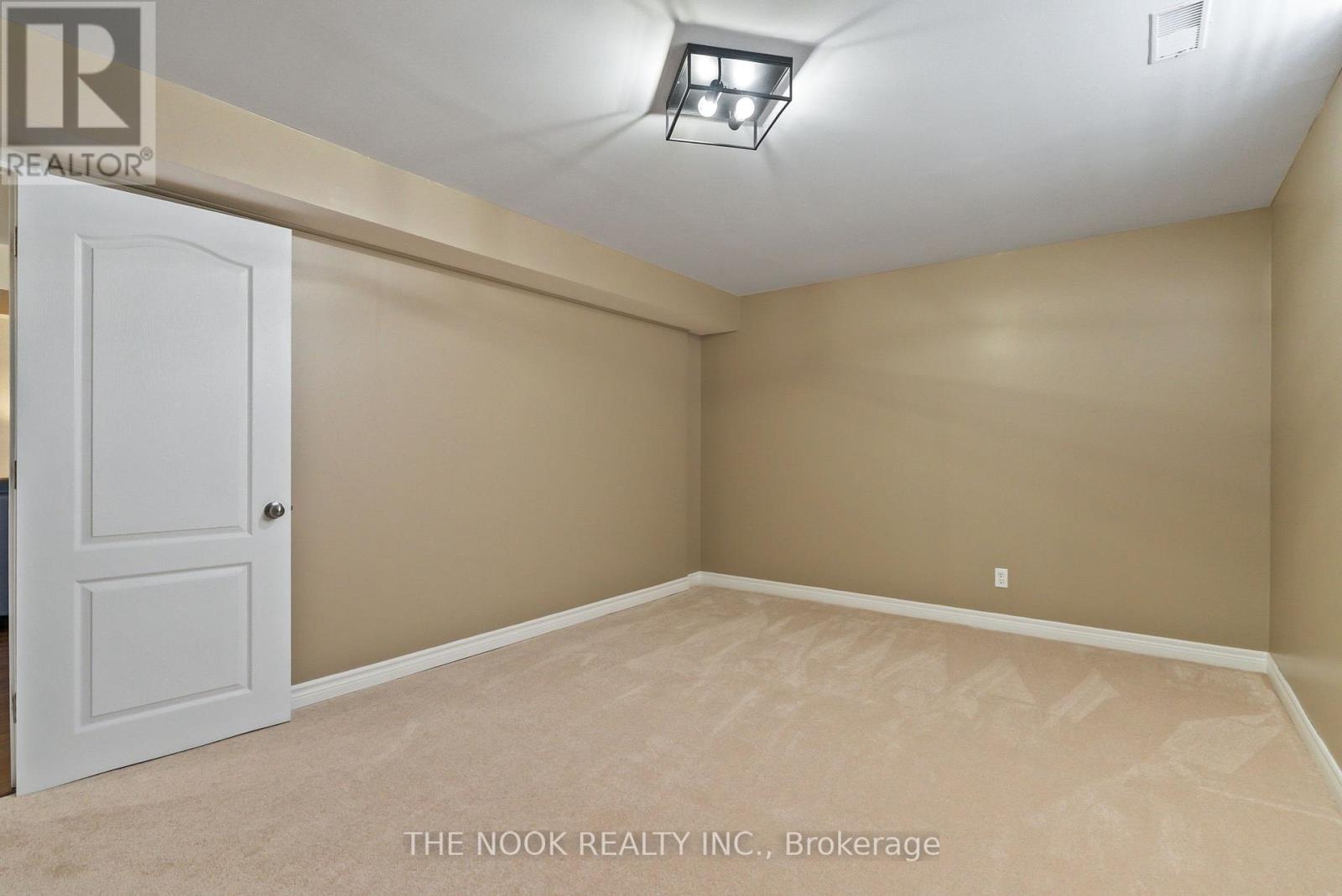 Photo 33 of 1 William Jose Court, Clarington ON