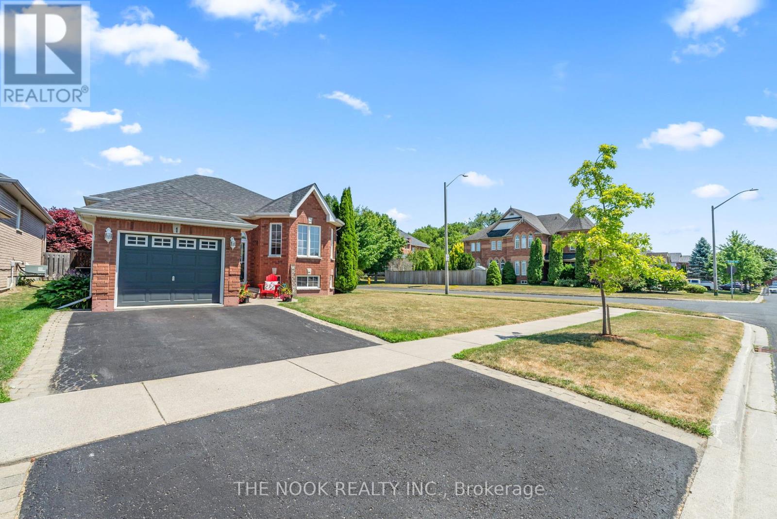 Photo 49 of 1 William Jose Court, Clarington ON