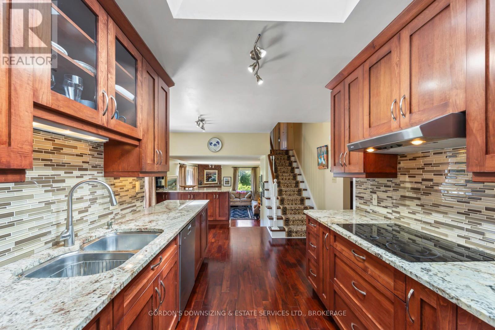 Photo 14 of 601 Fernmoor Drive, Kingston ON