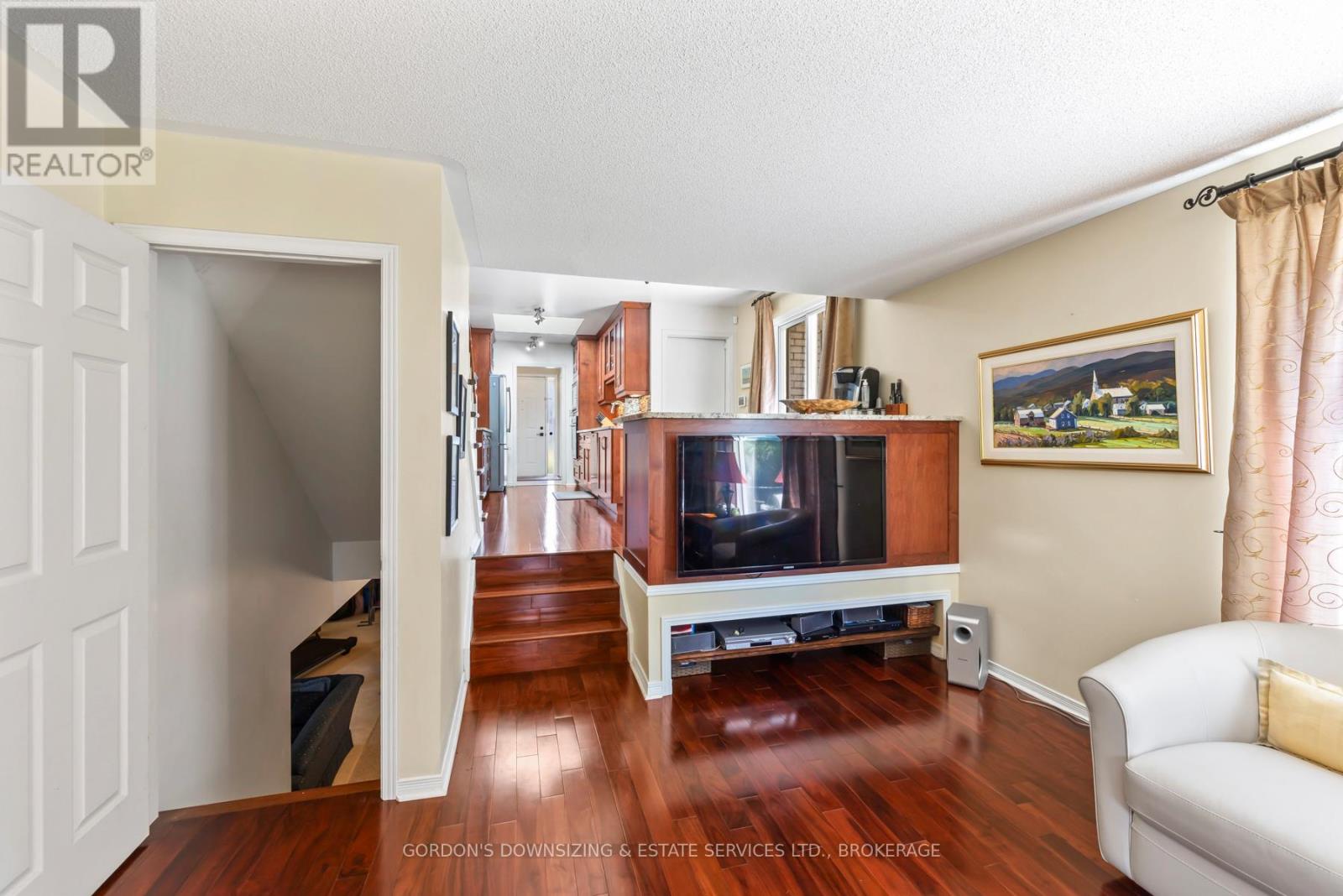 Photo 23 of 601 Fernmoor Drive, Kingston ON