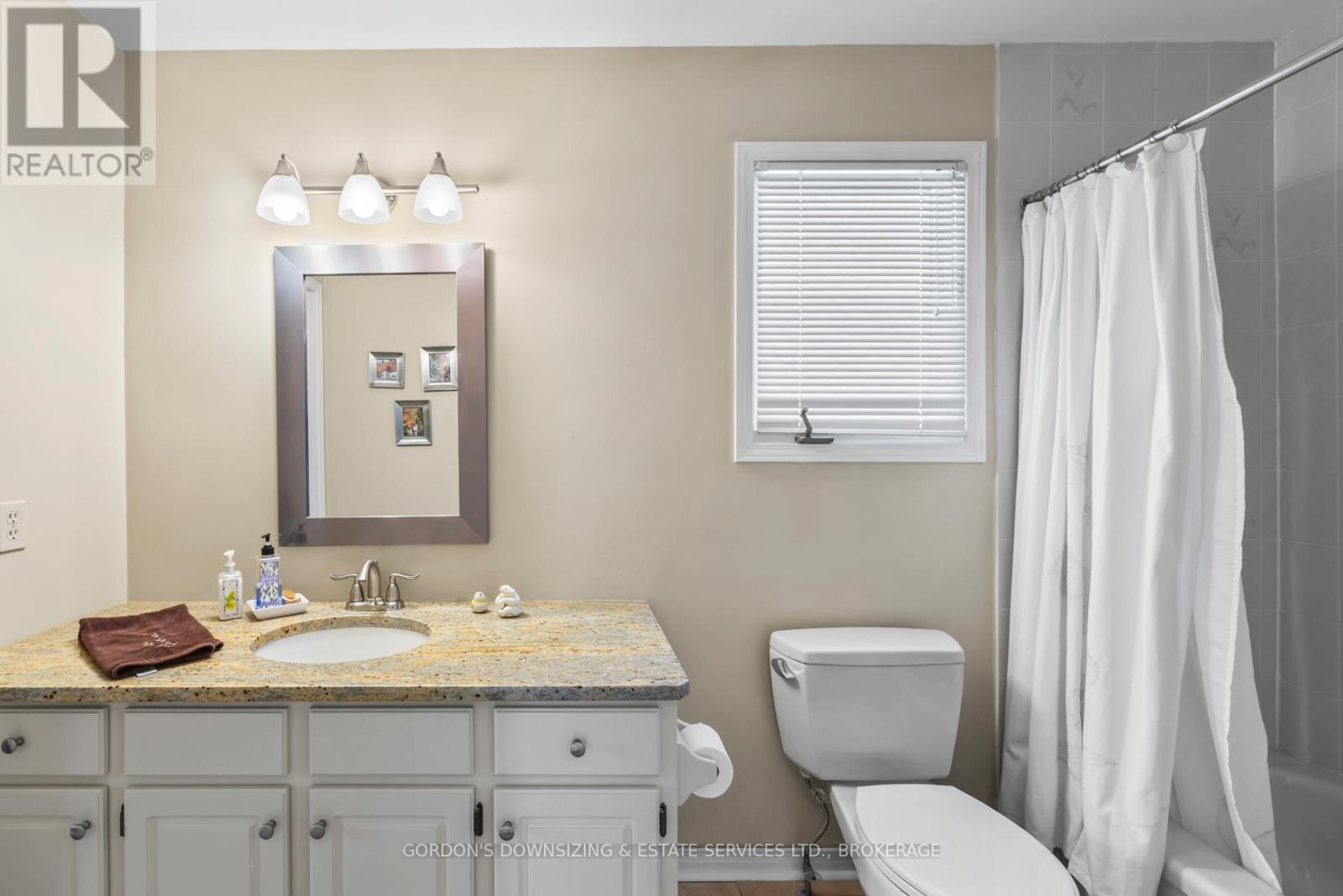Photo 27 of 601 Fernmoor Drive, Kingston ON