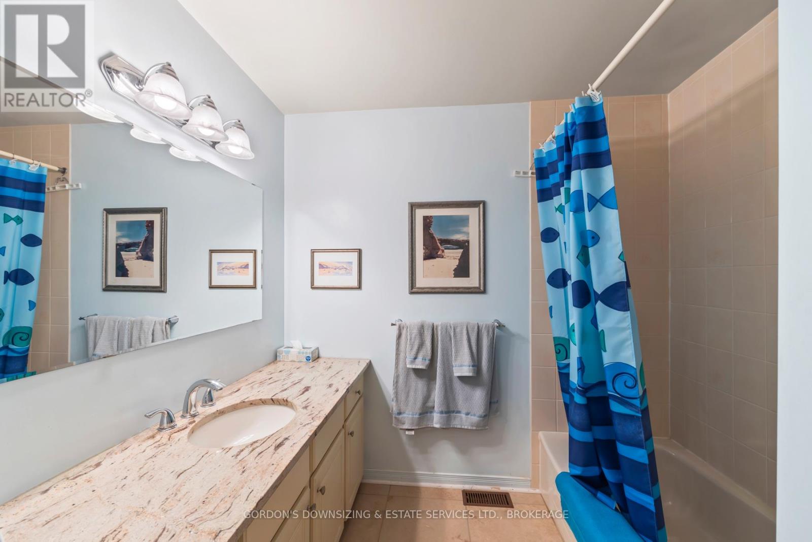 Photo 33 of 601 Fernmoor Drive, Kingston ON