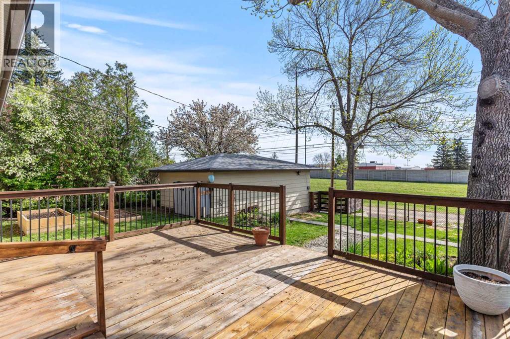 Photo 37 of 7424 Fleetwood Drive Se, Calgary AB