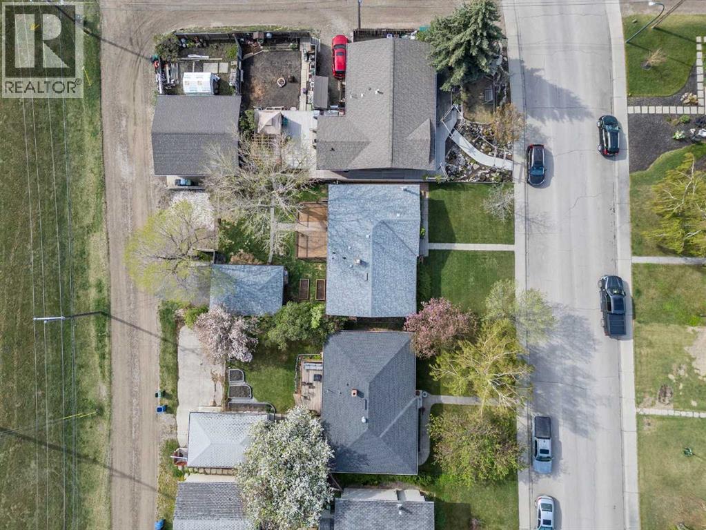 Photo 45 of 7424 Fleetwood Drive Se, Calgary AB