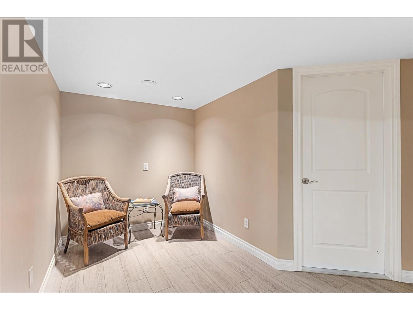  3079 Thacker Drive, West Kelowna