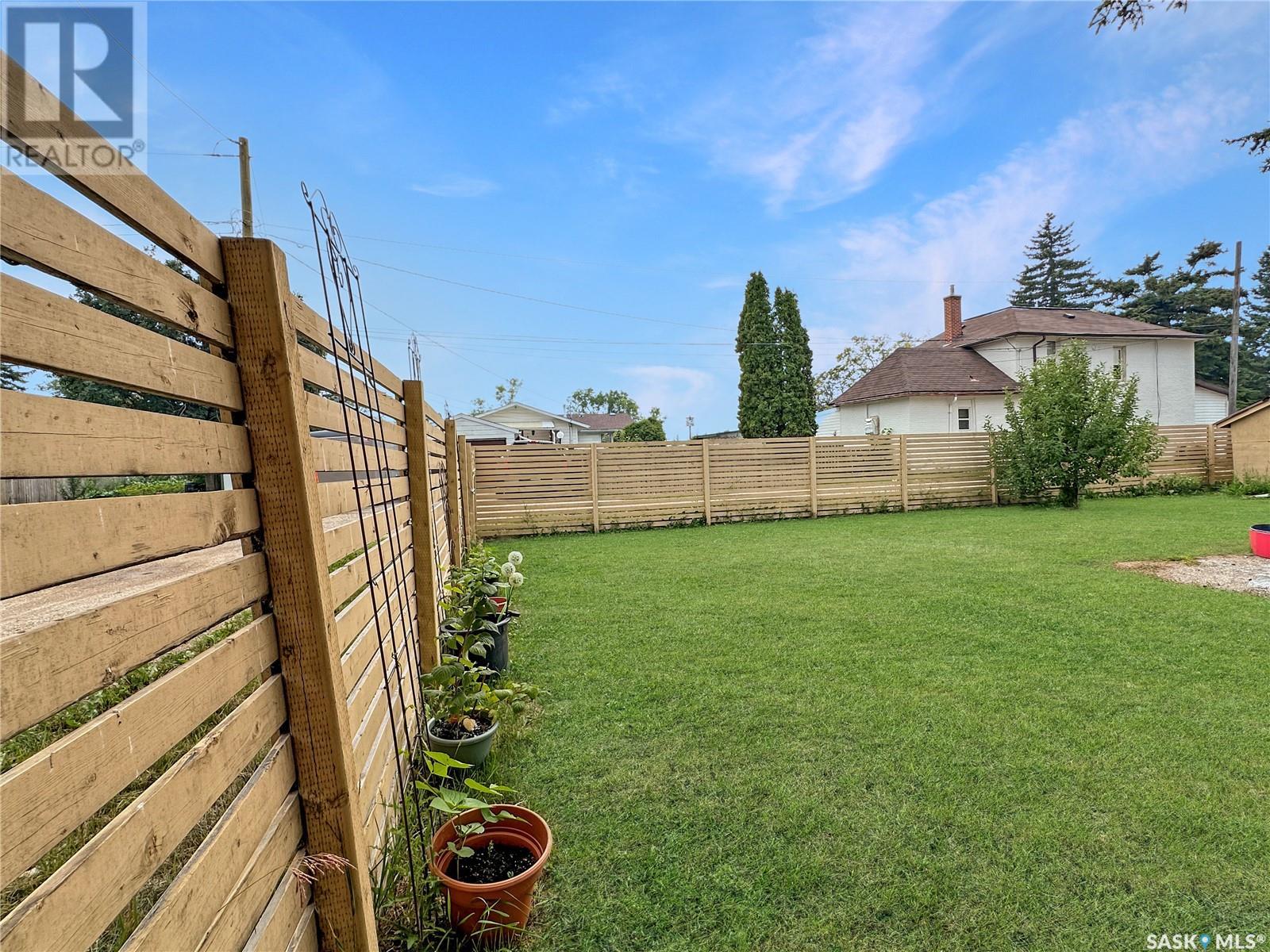 Photo 1 of 105 Macdonald Street, Balcarres SK