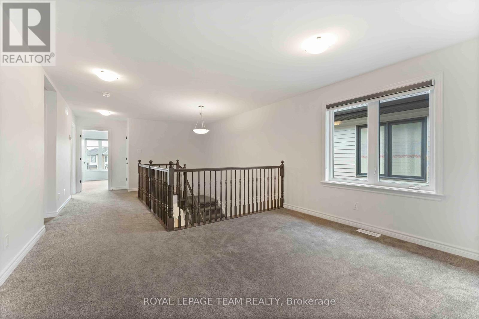 Photo 7 of 1010 Brian Good Avenue, Ottawa ON