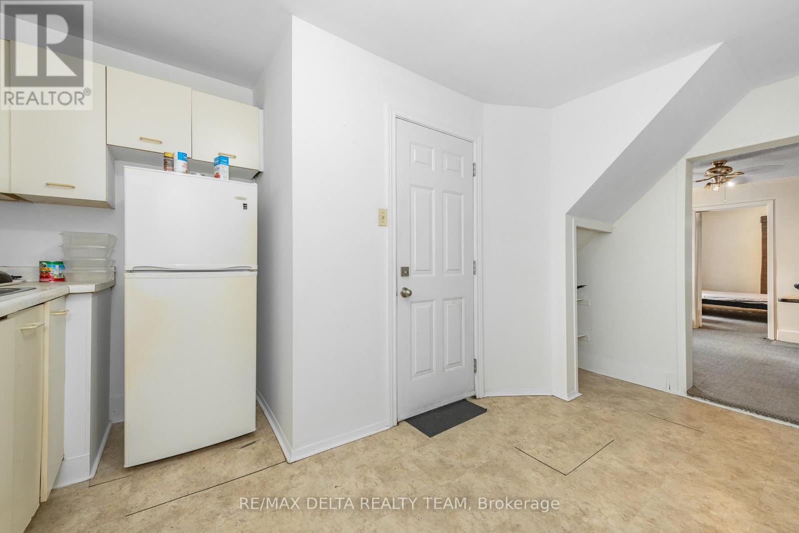 437-439 BOOTH STREET - 19