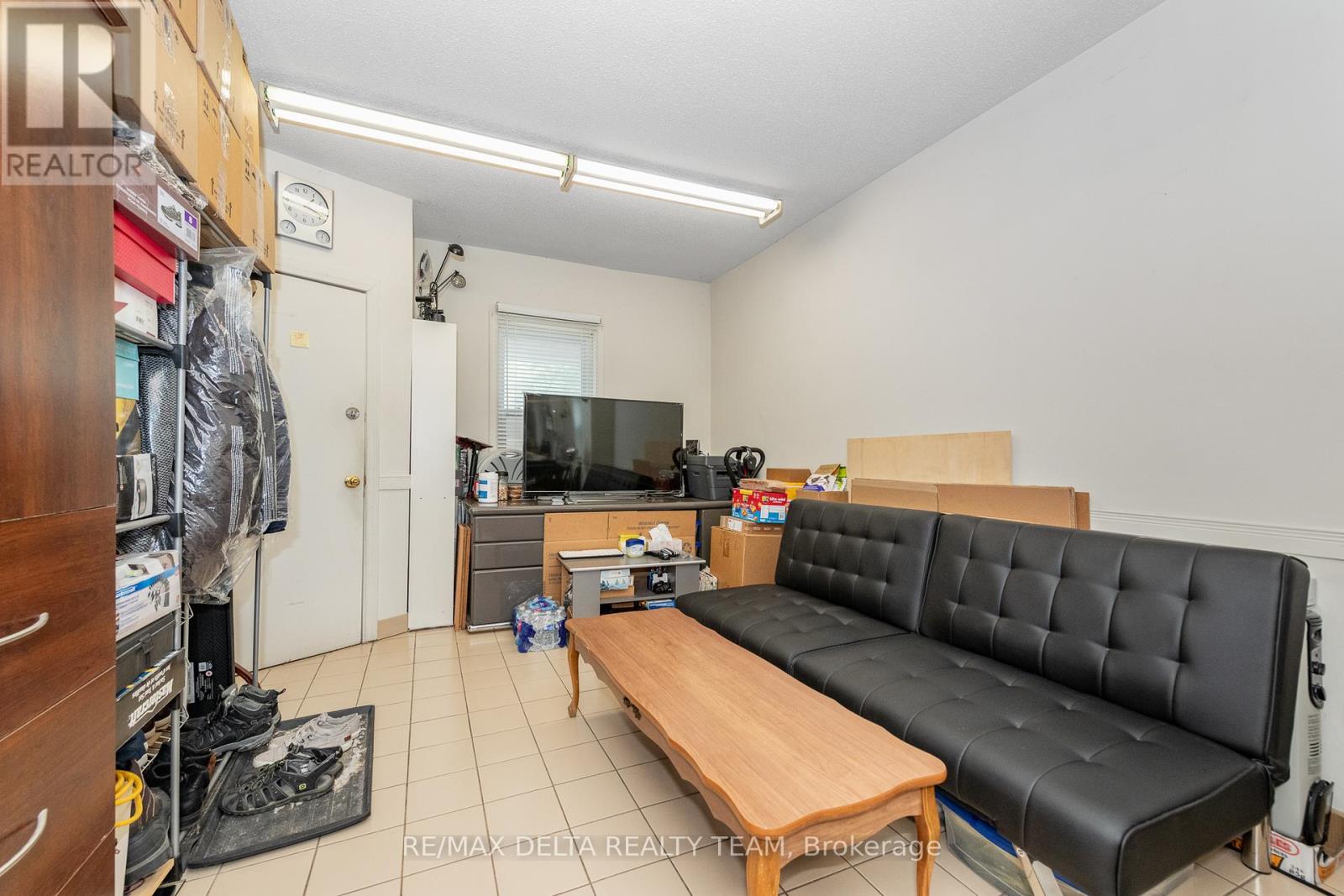 Photo 9 of 437 439 Booth Street, Ottawa ON