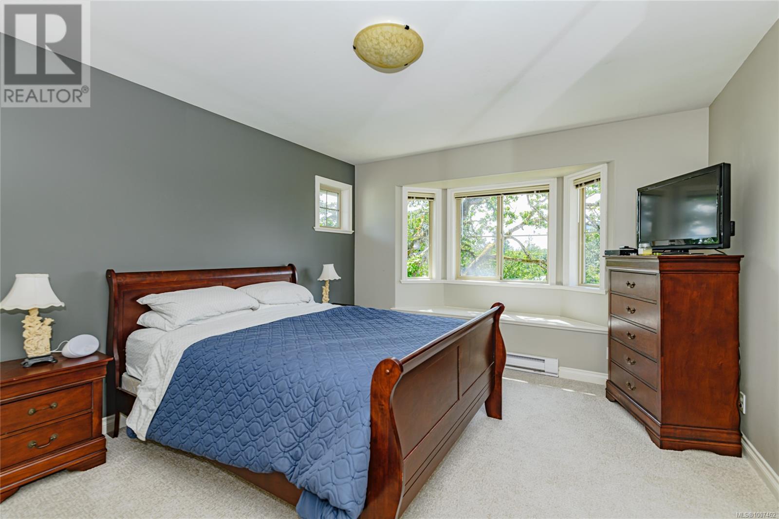 Photo 21 of 1 615 Drake Ave, Esquimalt BC