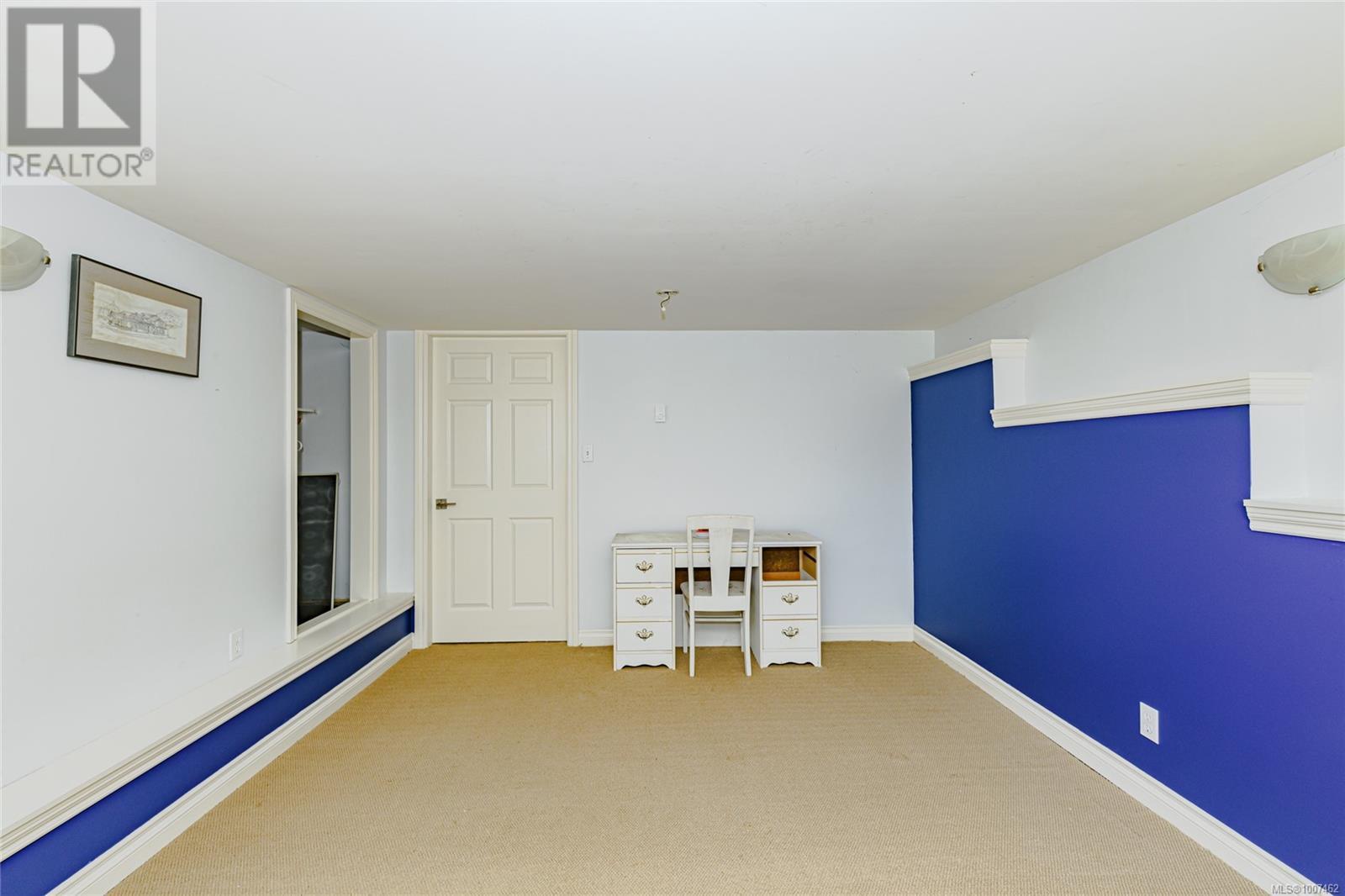 Photo 32 of 1 615 Drake Ave, Esquimalt BC
