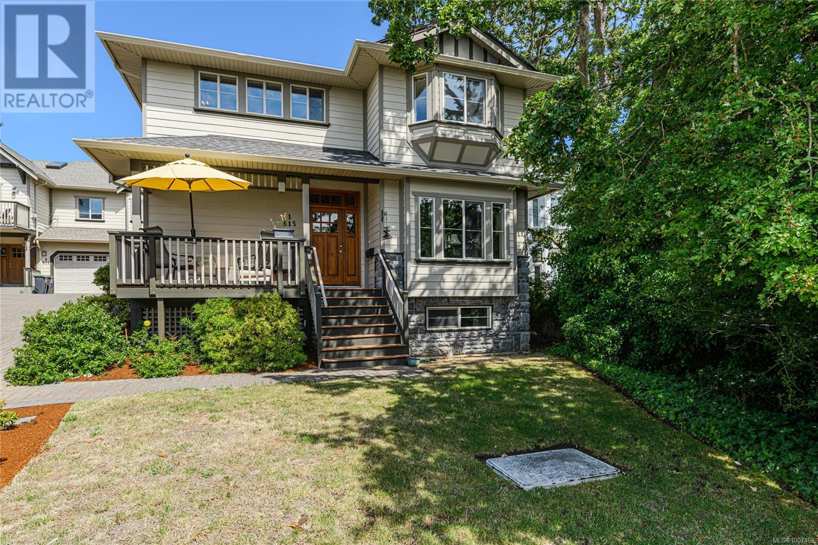 Photo 40 of 1 615 Drake Ave, Esquimalt BC