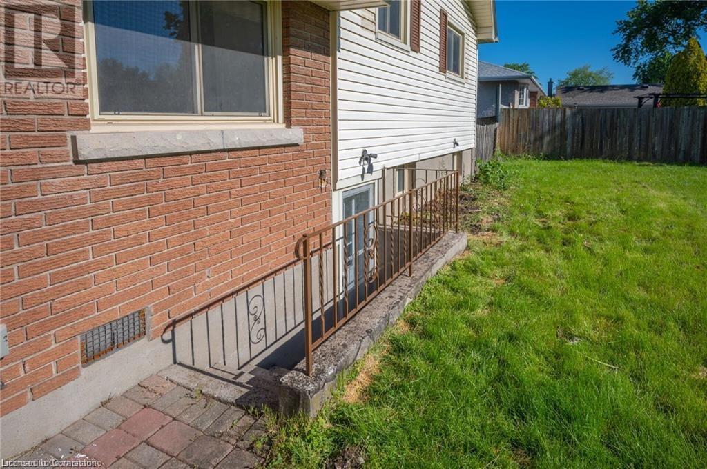 Photo 29 of 245 Marshall Avenue, Welland ON