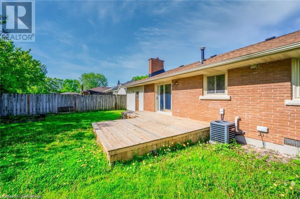 Photo 4 of 245 Marshall Avenue, Welland ON