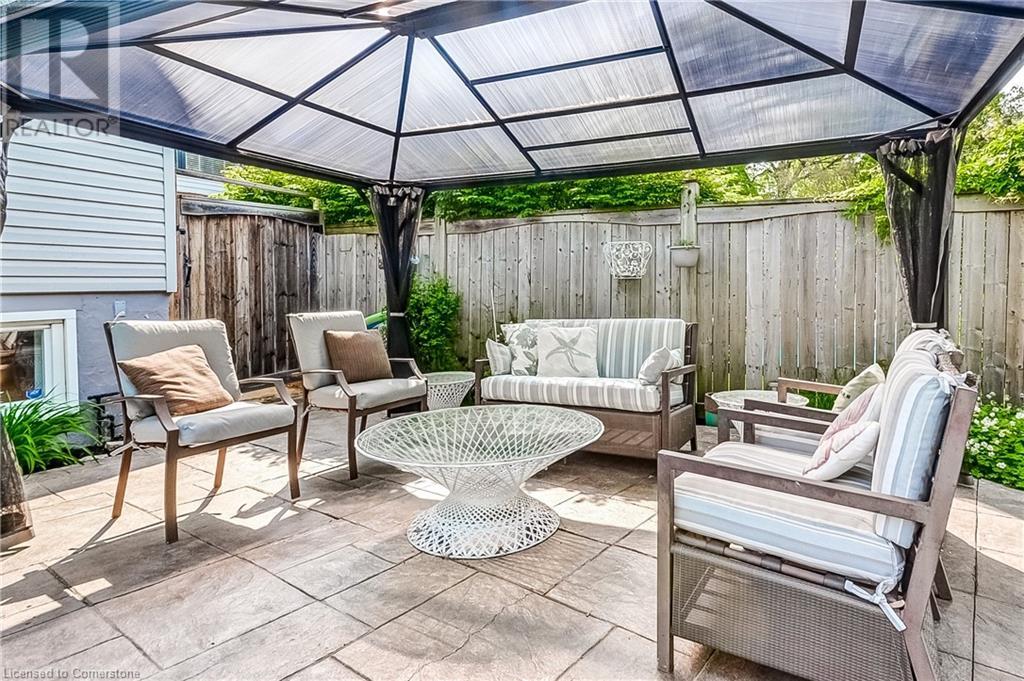 Photo 33 of 5203 Broughton Crescent, Burlington ON