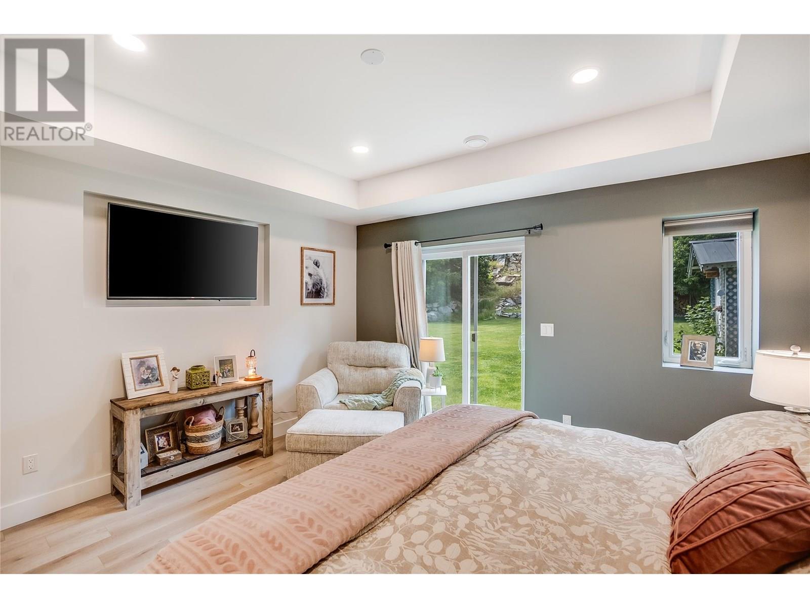 2640 10th Avenue, Castlegar