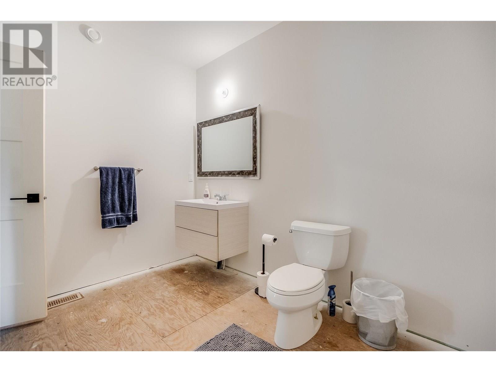 2640 10th Avenue, Castlegar