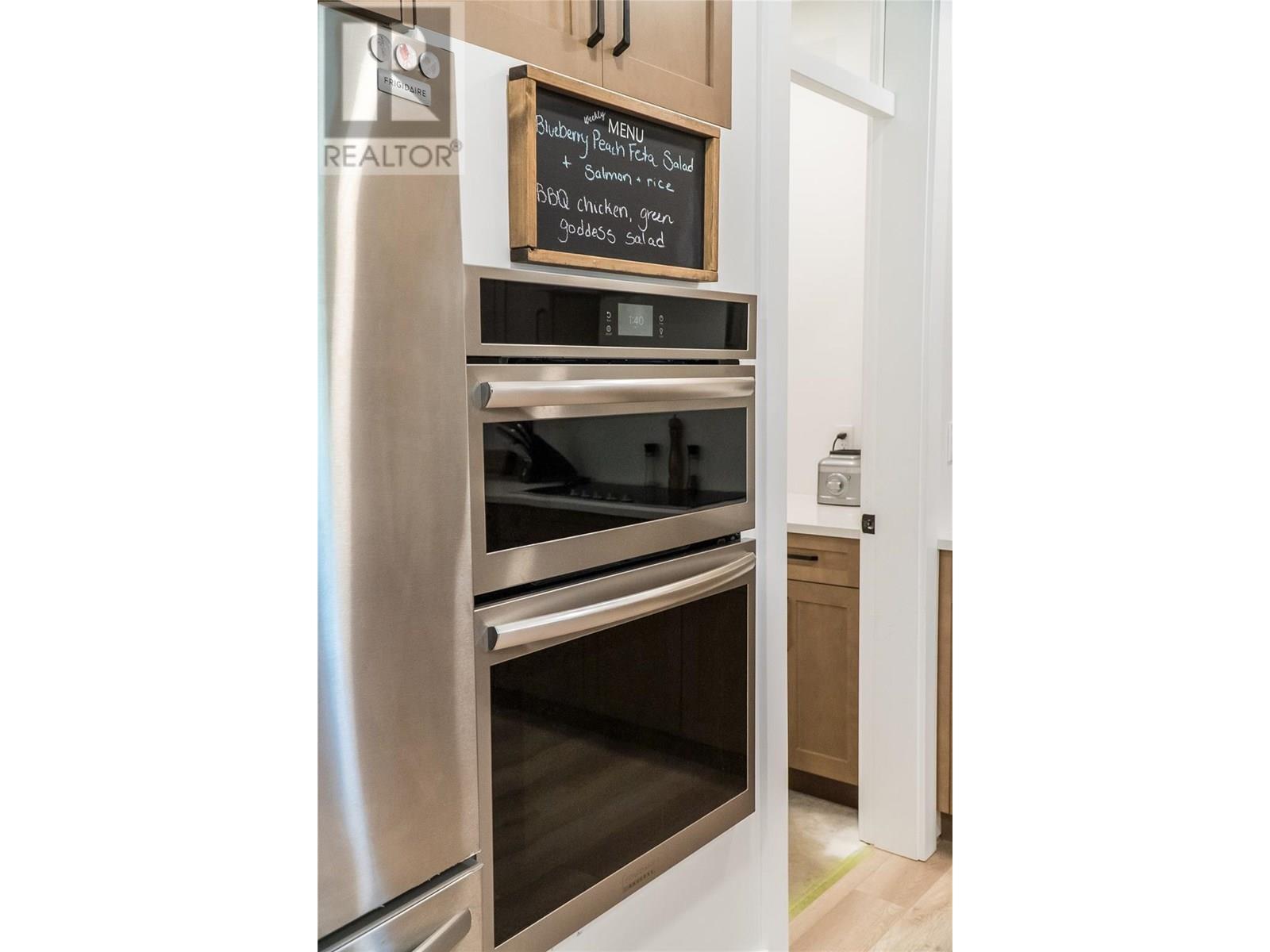 2640 10th Avenue, Castlegar
