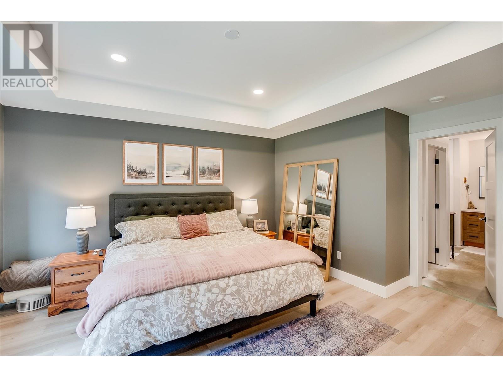 2640 10th Avenue, Castlegar