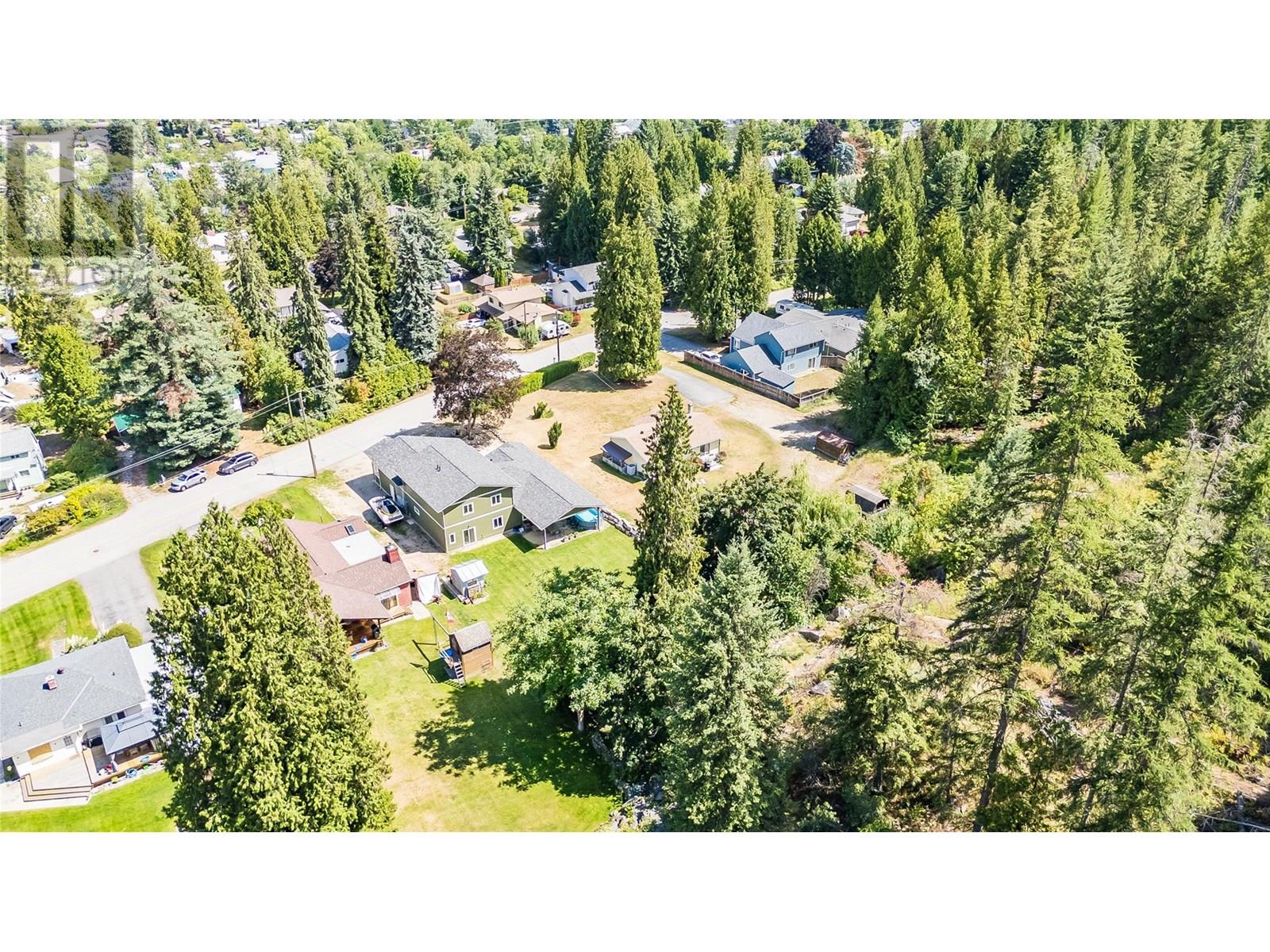 2640 10th Avenue, Castlegar