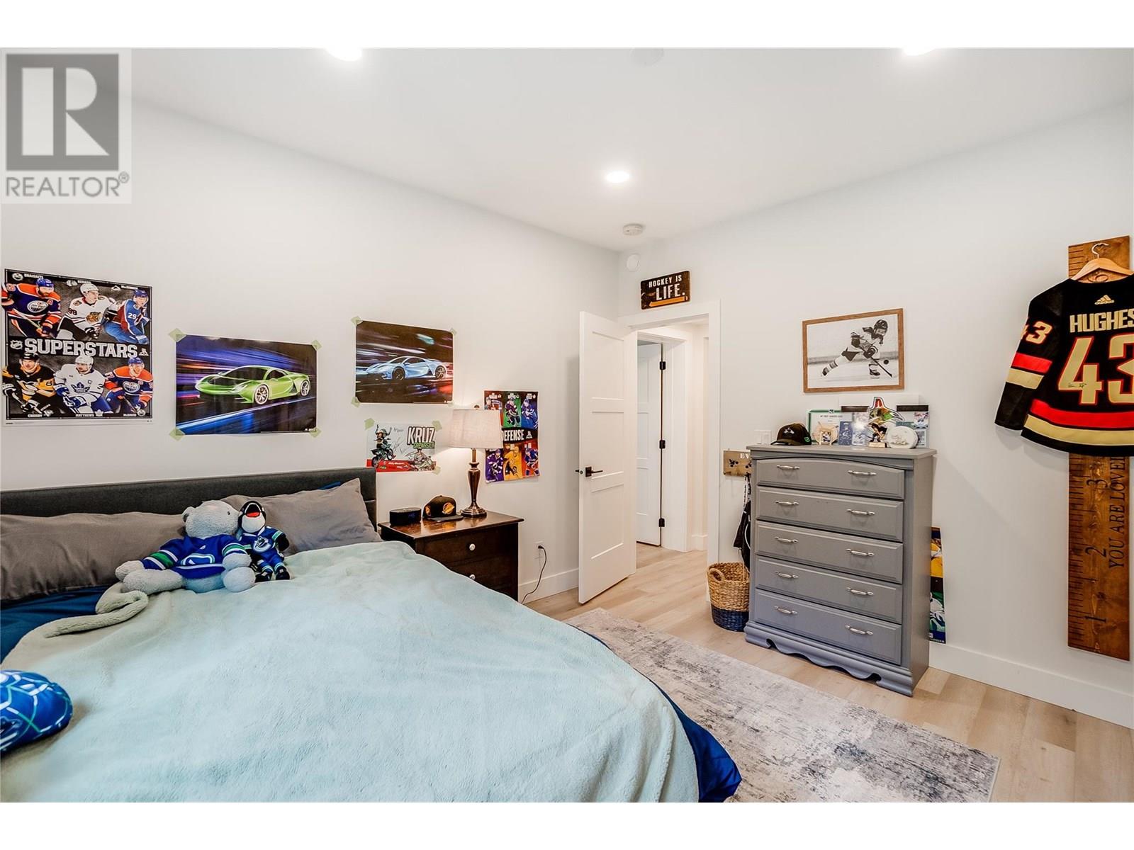 2640 10th Avenue, Castlegar
