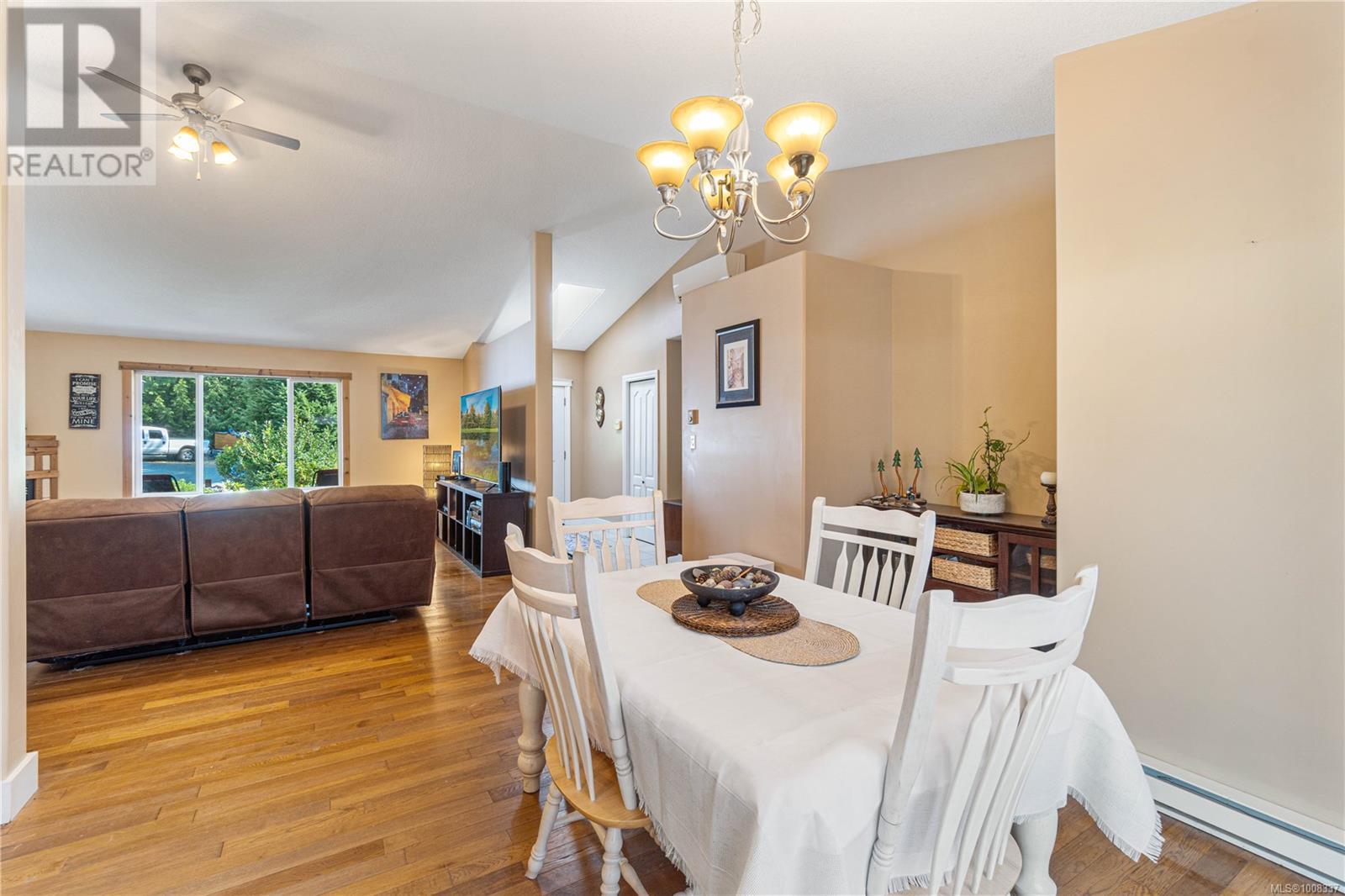 Photo 31 of 1780 Ashling Rd, Qualicum Beach BC