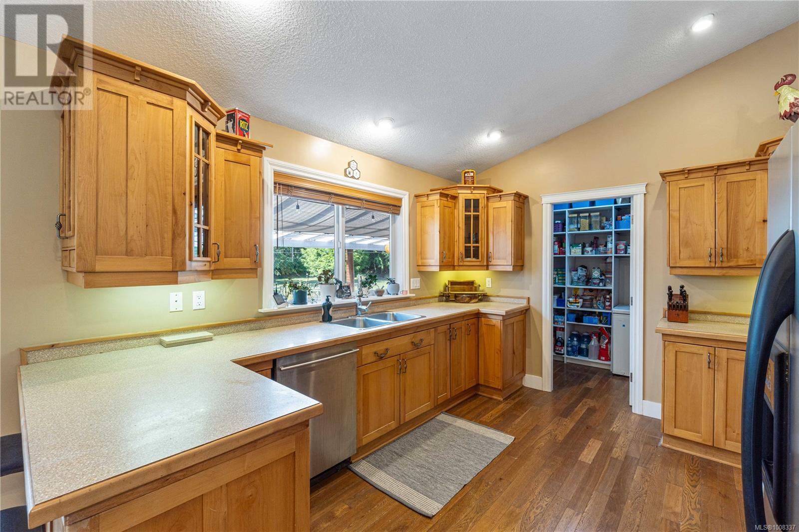 Photo 40 of 1780 Ashling Rd, Qualicum Beach BC